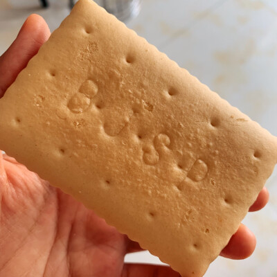 大餅干 一種經典零食的文化與記憶